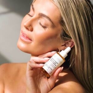 Volition Getaway Glow Gradual Tan Firming Serum